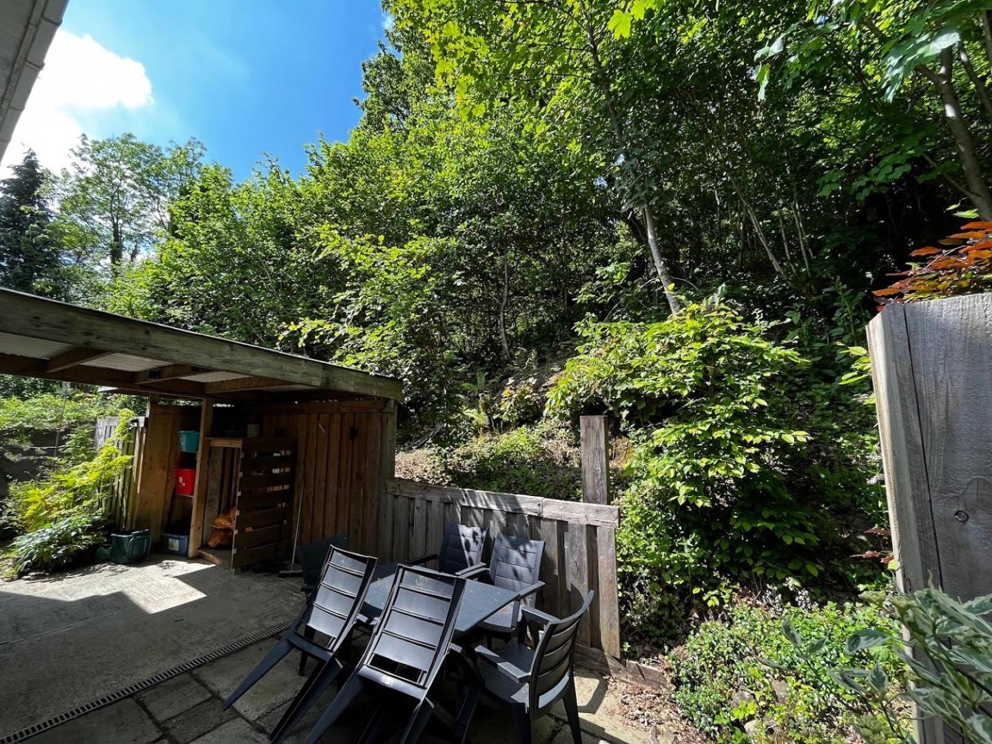 Waterfall Lodge Pontneddfechan Exterior photo